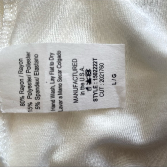 Coco & Main Women’s Raglan Style T-shirt- Large - Picture 4 of 4